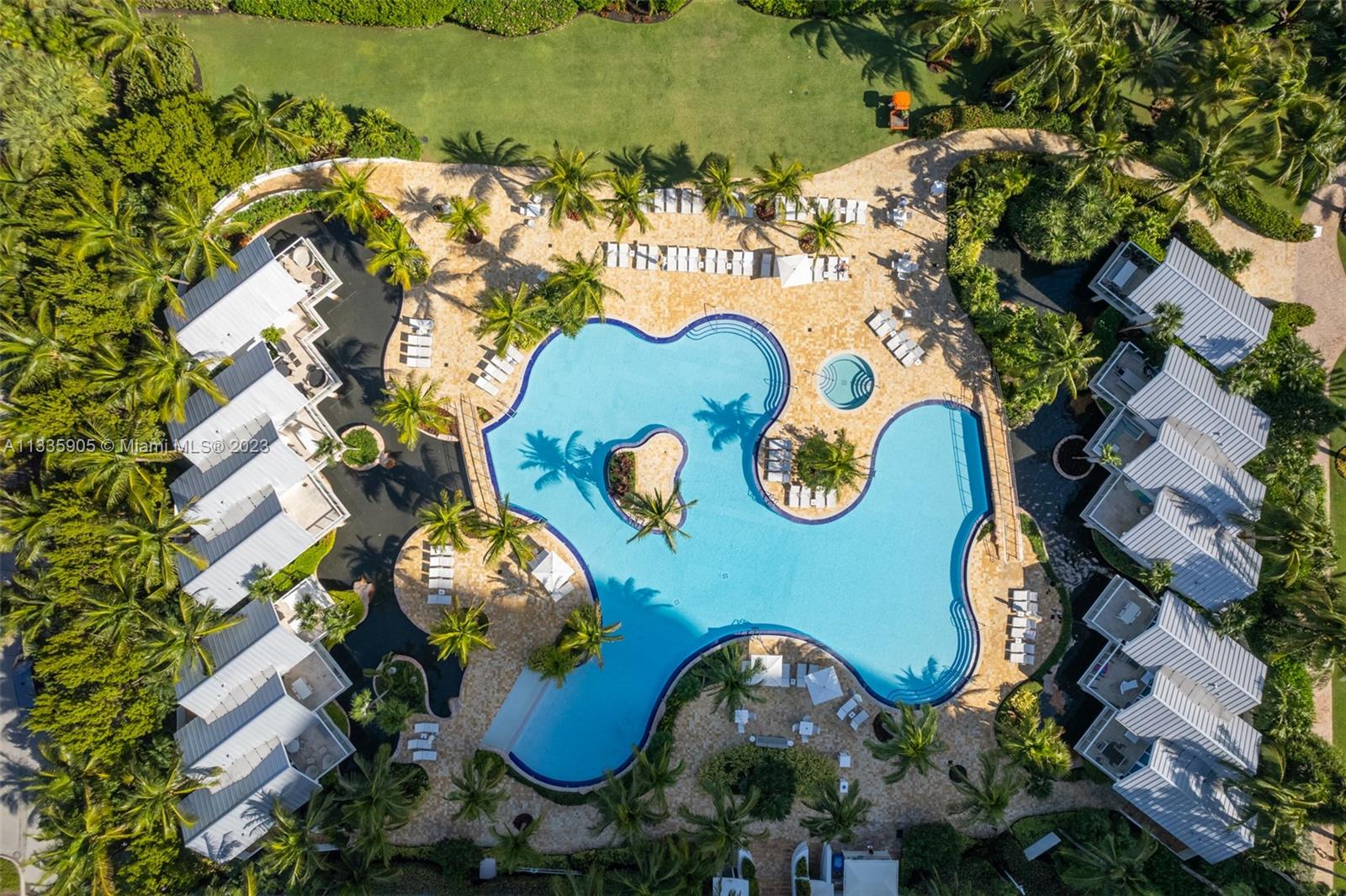 CONTINUUM ON SOUTH BEACH - Residential