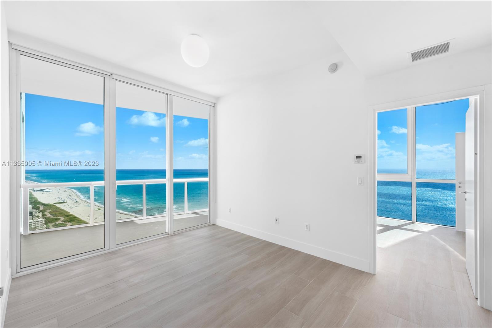 CONTINUUM ON SOUTH BEACH - Residential