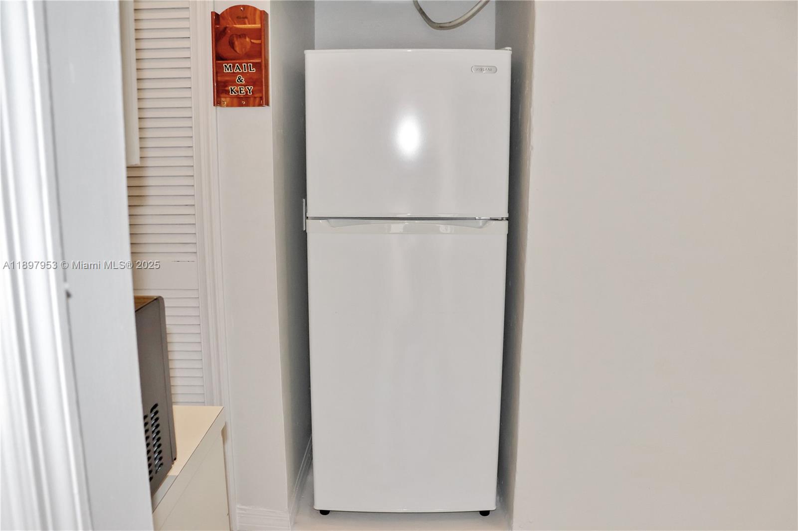 EAGLES POINT SUB 1ST ADDN - Residential Lease