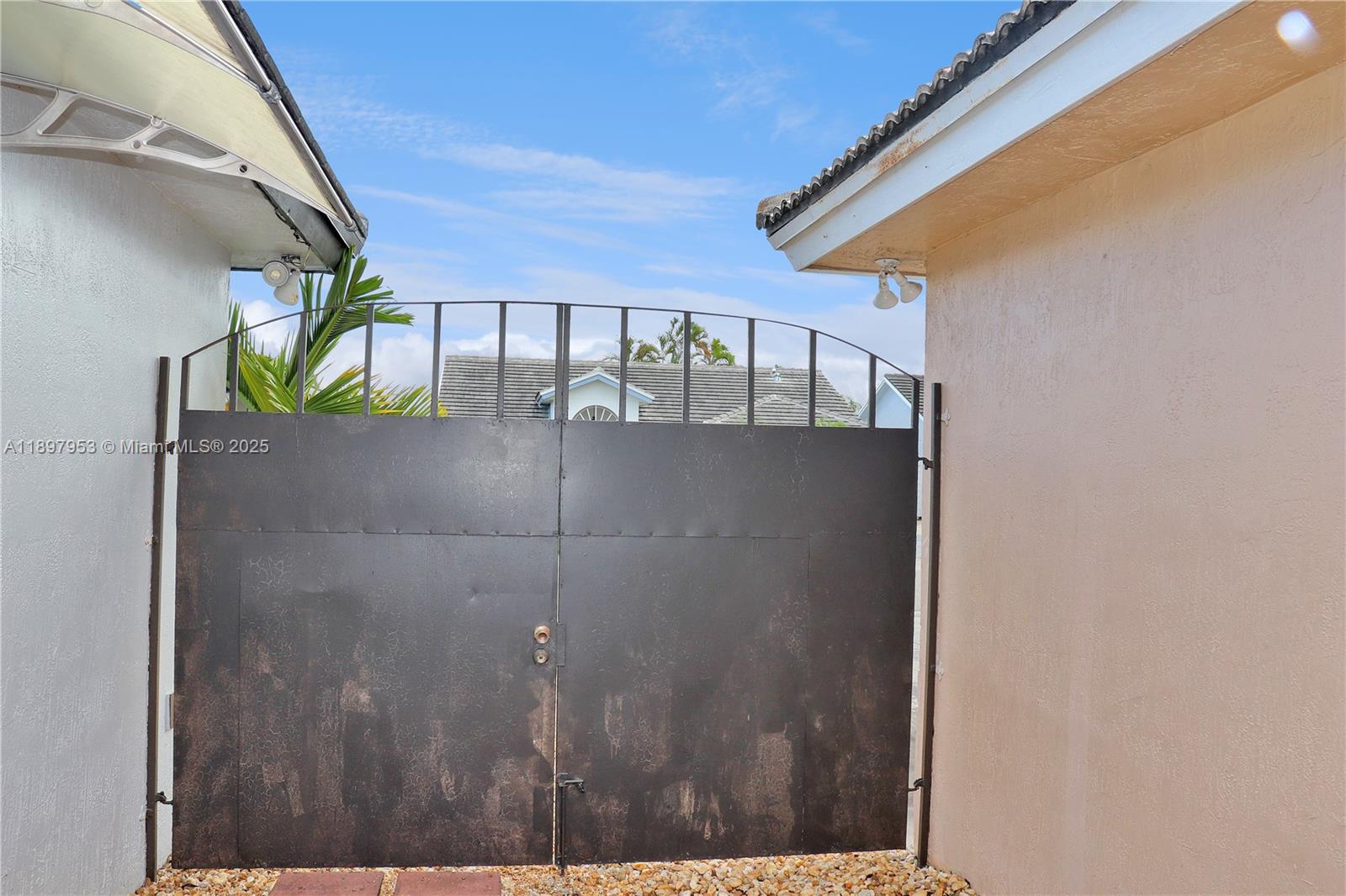EAGLES POINT SUB 1ST ADDN - Residential Lease