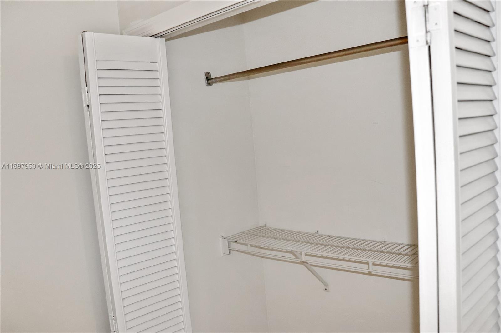 EAGLES POINT SUB 1ST ADDN - Residential Lease
