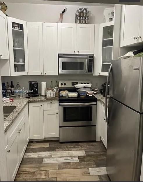 NICHOLS GOLF ESTATES - Residential