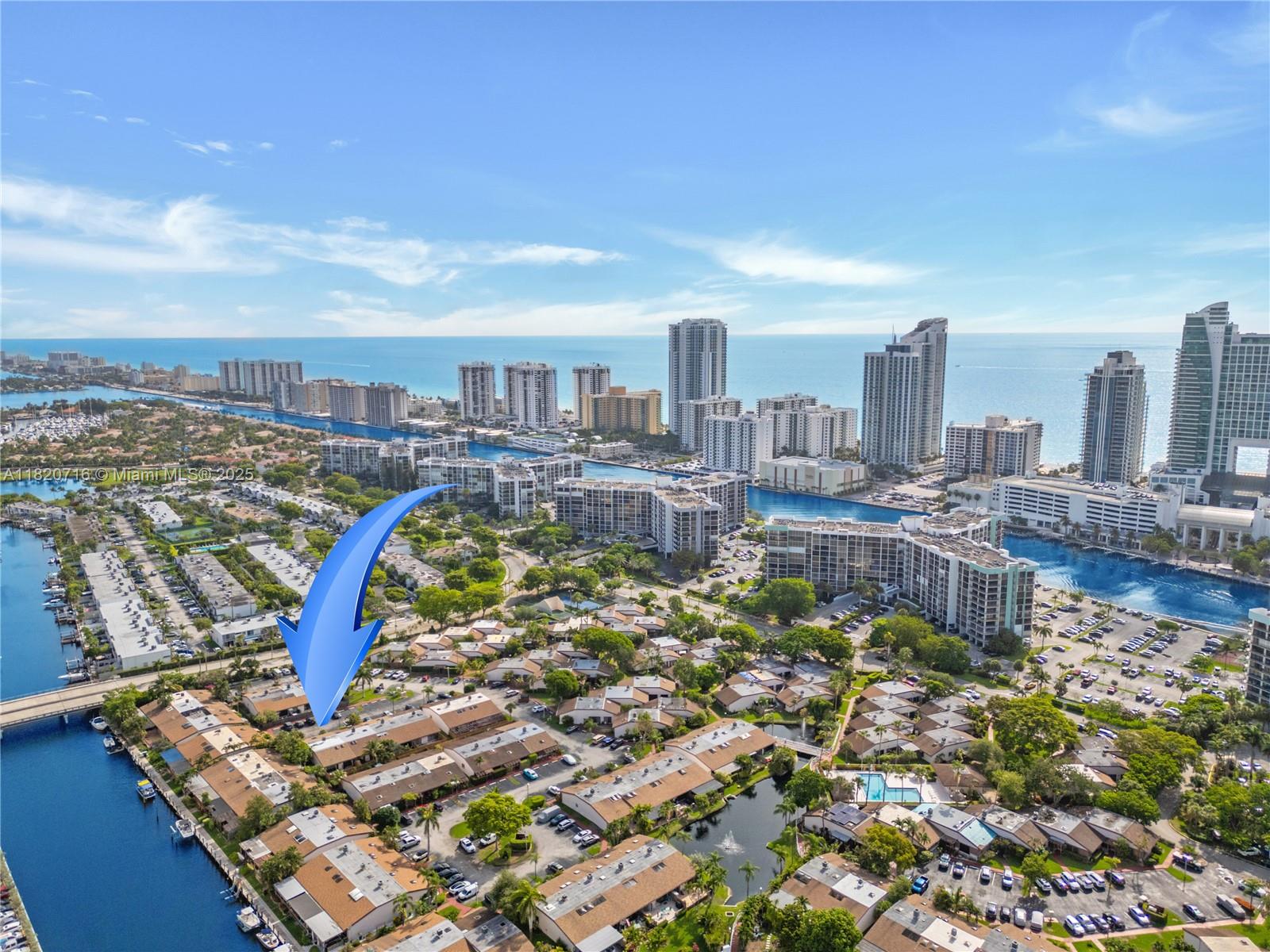 2627 S Parkview Dr 2627, Hallandale Beach, Broward County, Florida - 2 Bedrooms  
2 Bathrooms - 