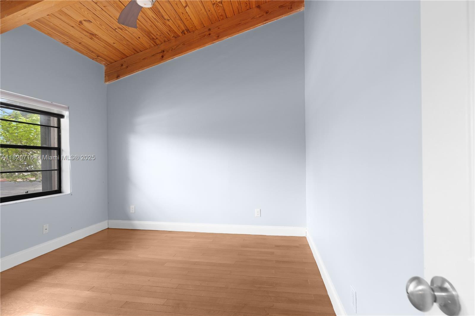 HARBOURWOOD VILLAS - Residential Lease