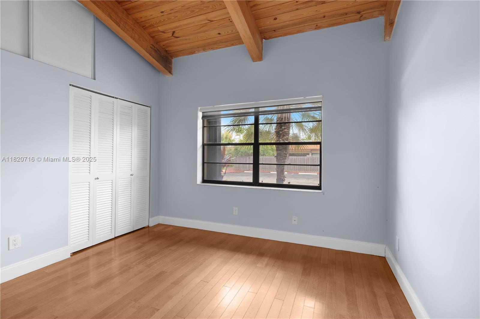 HARBOURWOOD VILLAS - Residential Lease