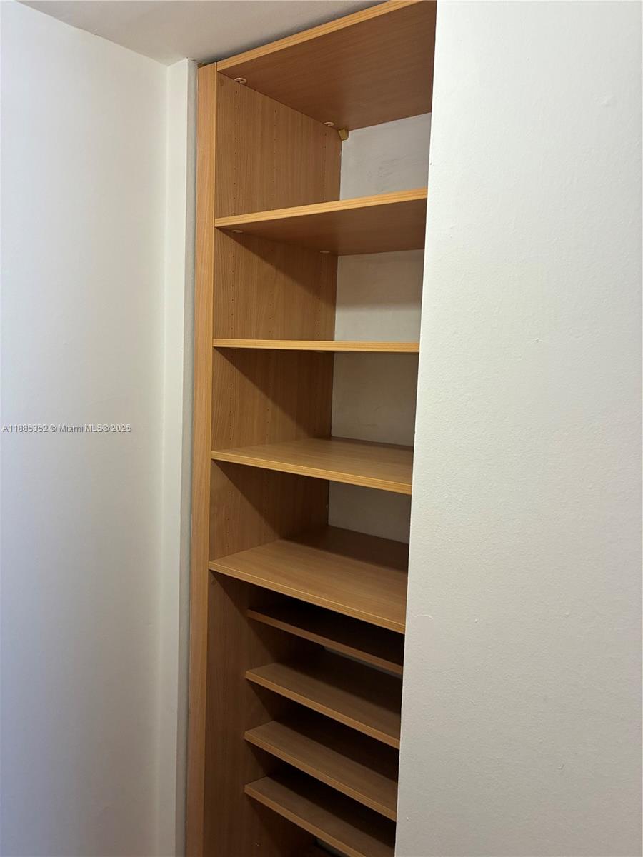 ENSENADA CONDO BLDG E-II - Residential Lease