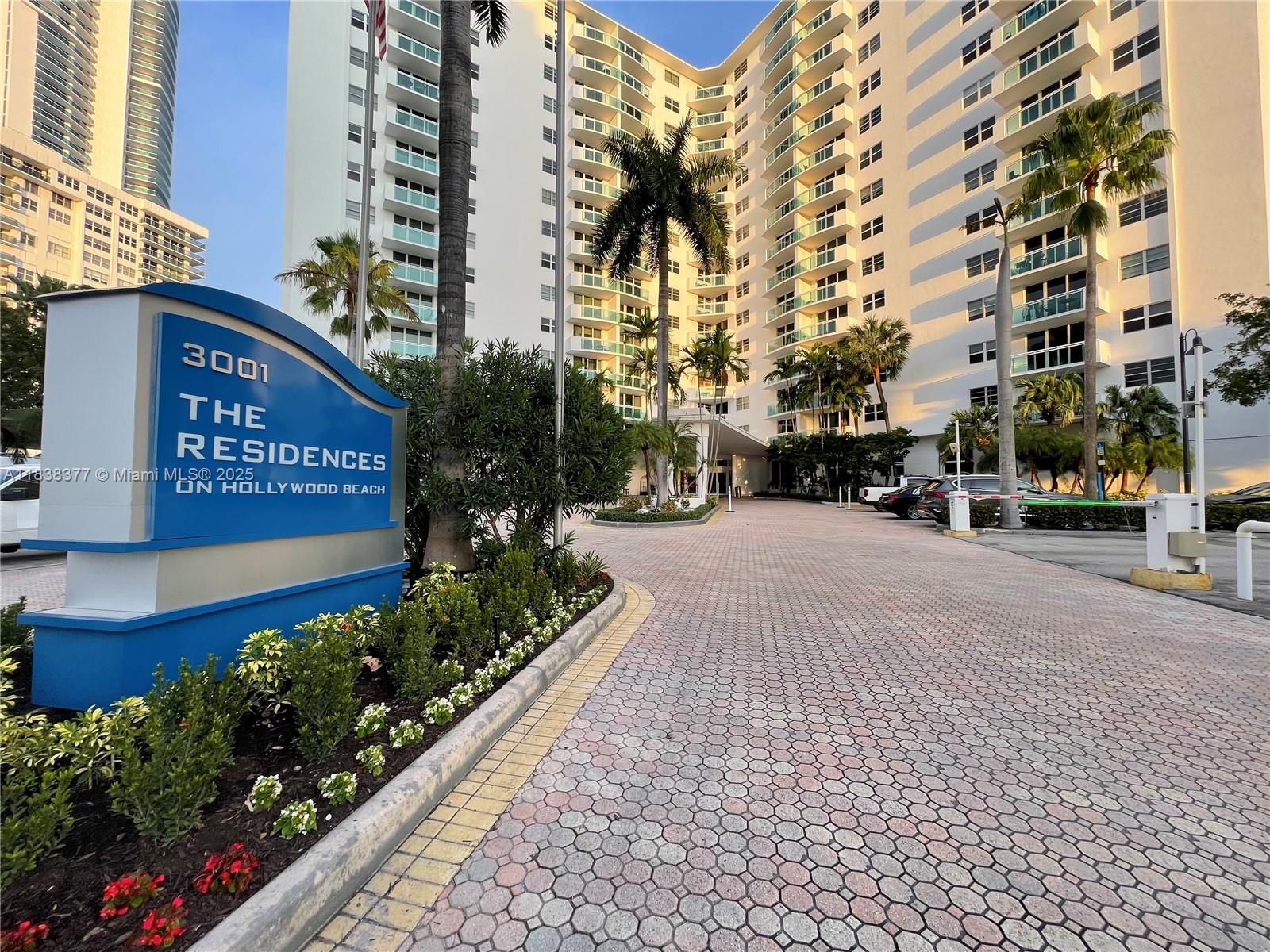 One bedroom one bathroom FURNISHED unit, available for one year with renewable options. Experience Beach lifestyle at newly renovated building with great amenities: Direct access to the beach, Resort style 2 pools with cabanas, lush palm trees, Jacuzzi, GYM., Business center. Perfect location, just 15 mins walk minutes to famous Hollywood Boardwalk with many restaurants and shopping. Publix being built just across to the building. Just 15 minutes drive to Fort Lauderdale airport.