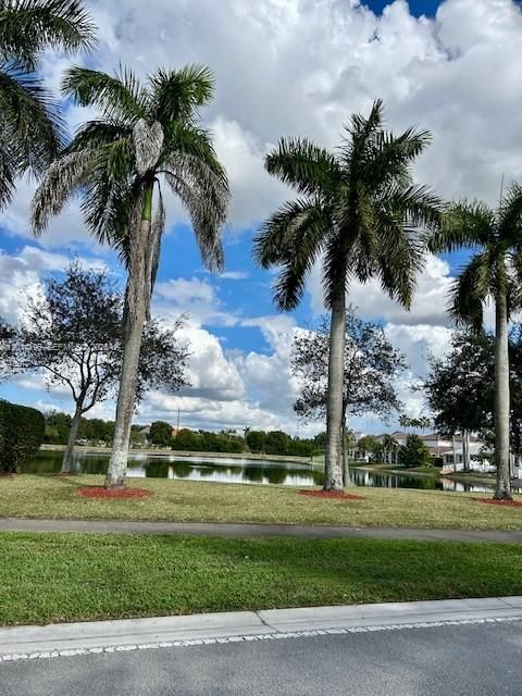 3818 SW 171st Ter Miramar FL 33027