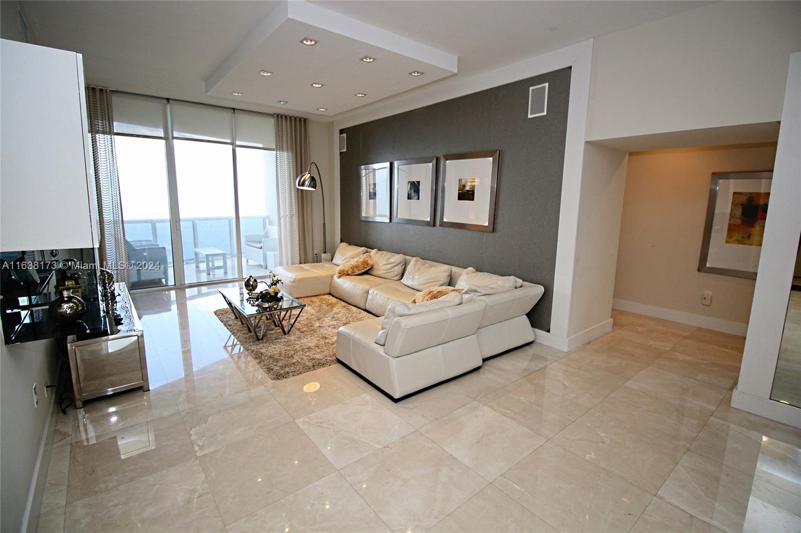 TDR TOWER II CONDO - Residential