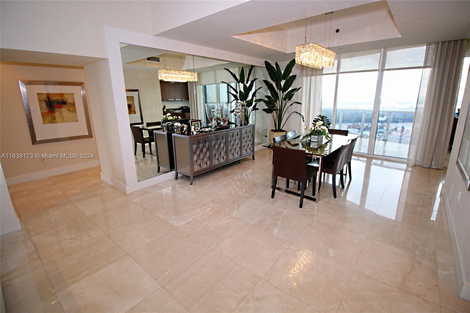 TDR TOWER II CONDO - Residential