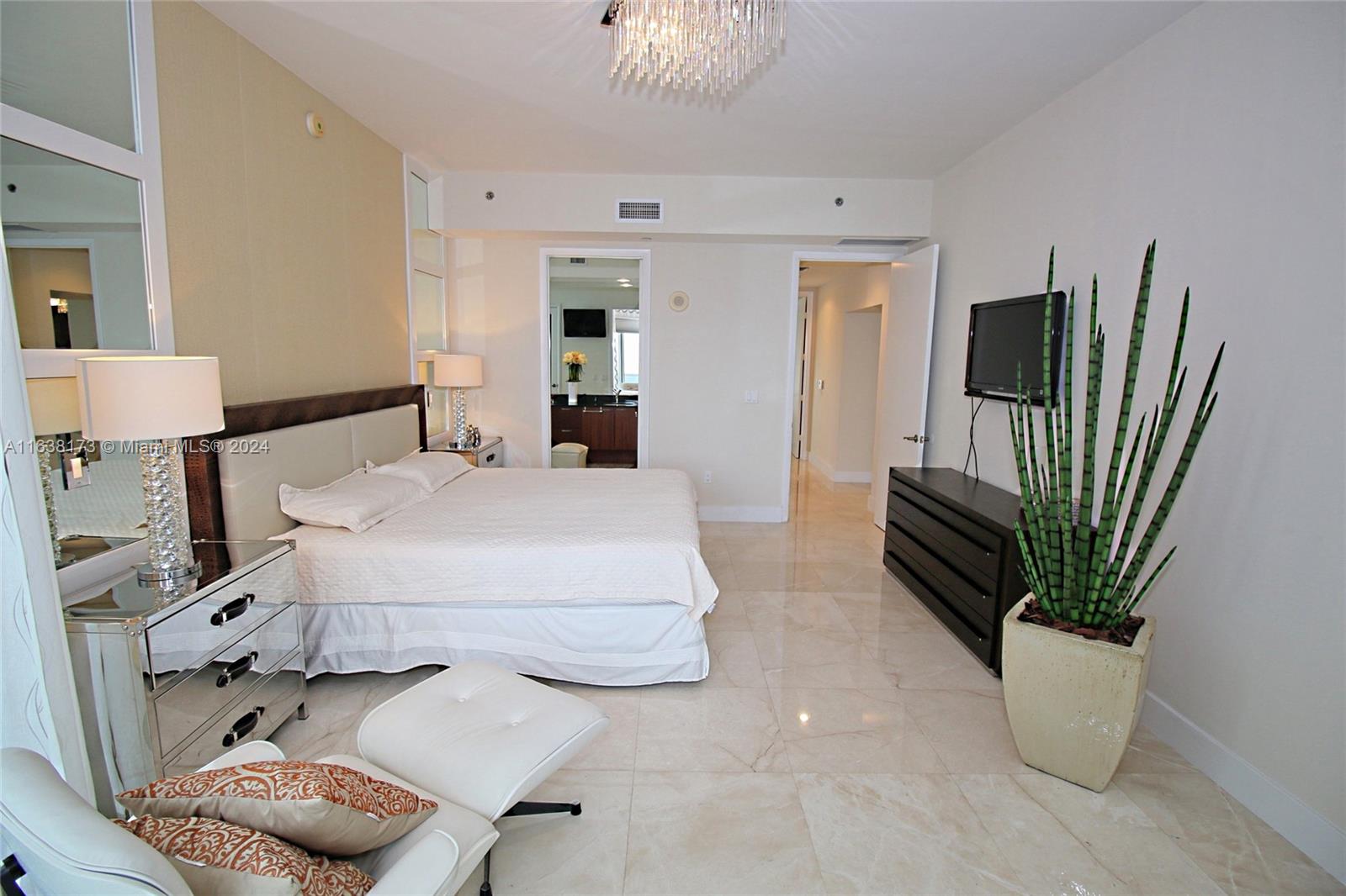 TDR TOWER II CONDO - Residential