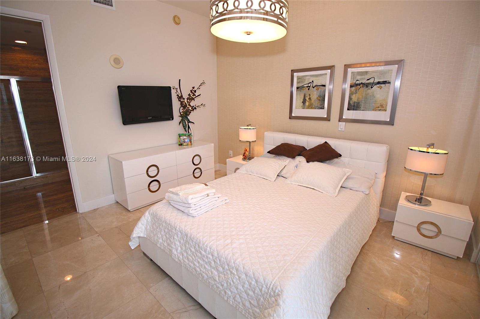 TDR TOWER II CONDO - Residential