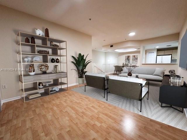 THE COURTS AT DORAL ISLES - Residential Lease