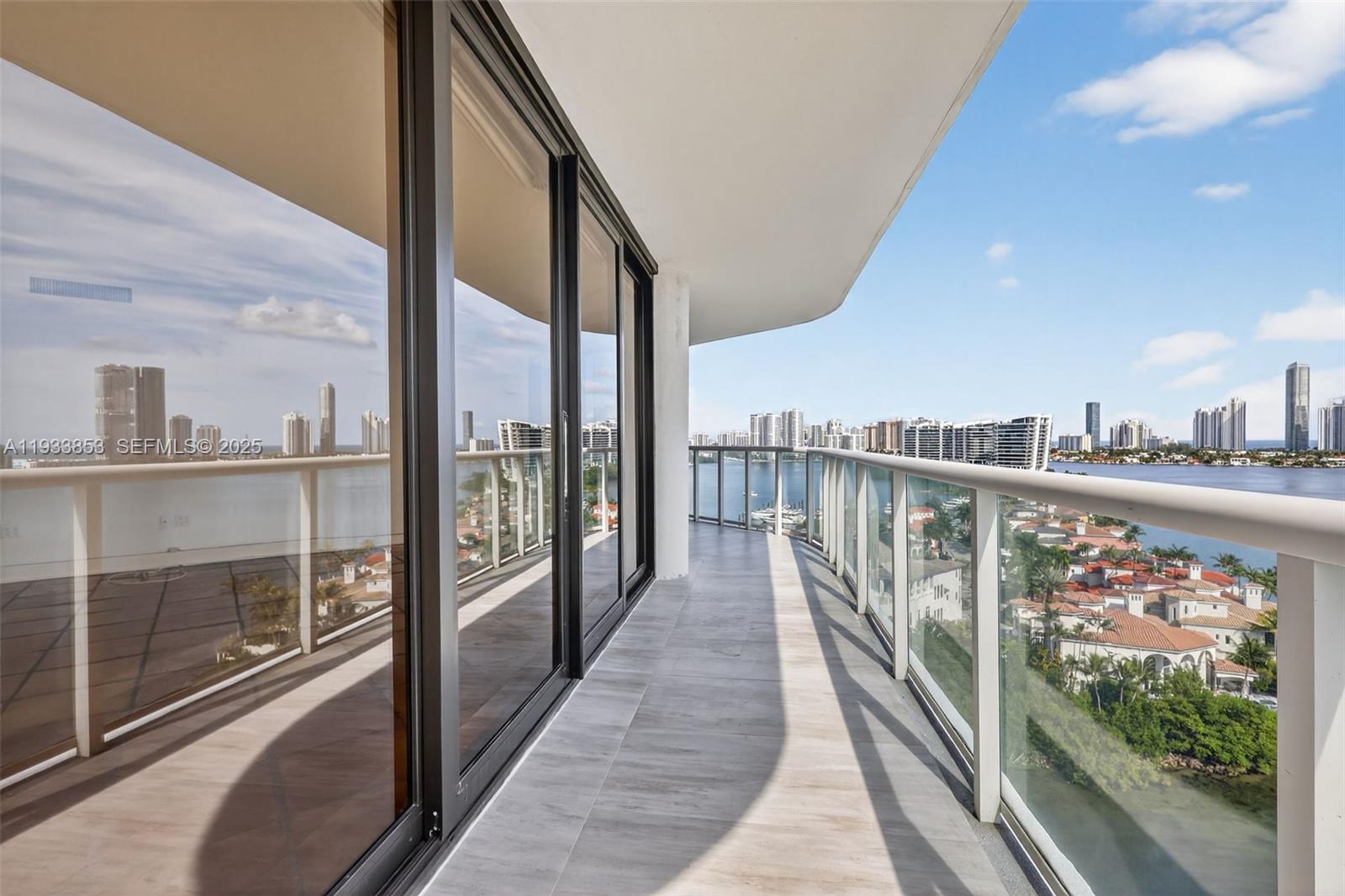 4000 ISL BLVD WILLIAMS IS - Residential