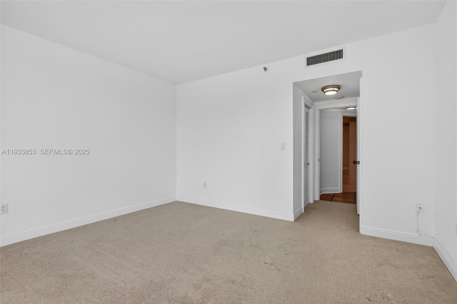 4000 ISL BLVD WILLIAMS IS - Residential