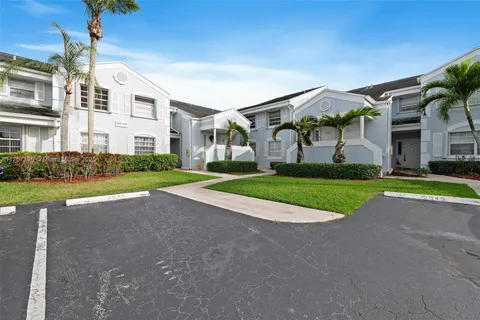 MLS: A11757396