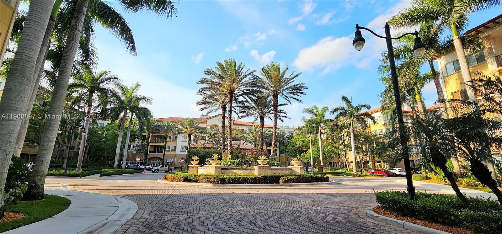 WESTON 55 PLUS CONDO - Residential Lease