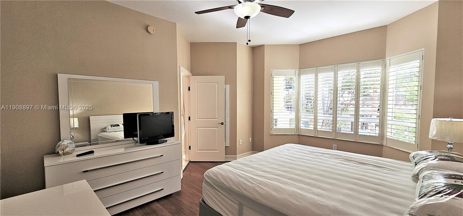 WESTON 55 PLUS CONDO - Residential Lease