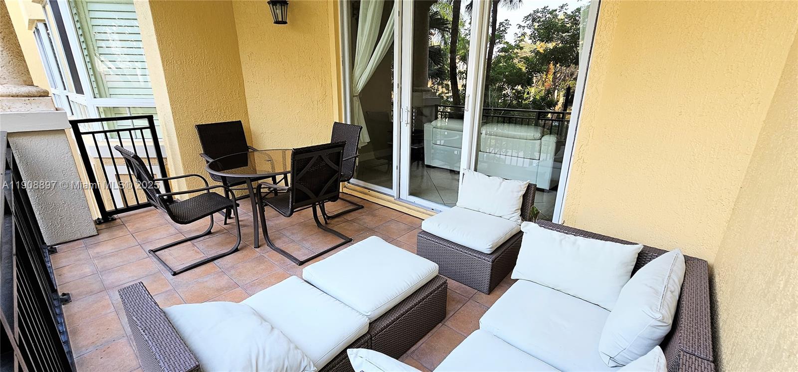 WESTON 55 PLUS CONDO - Residential Lease