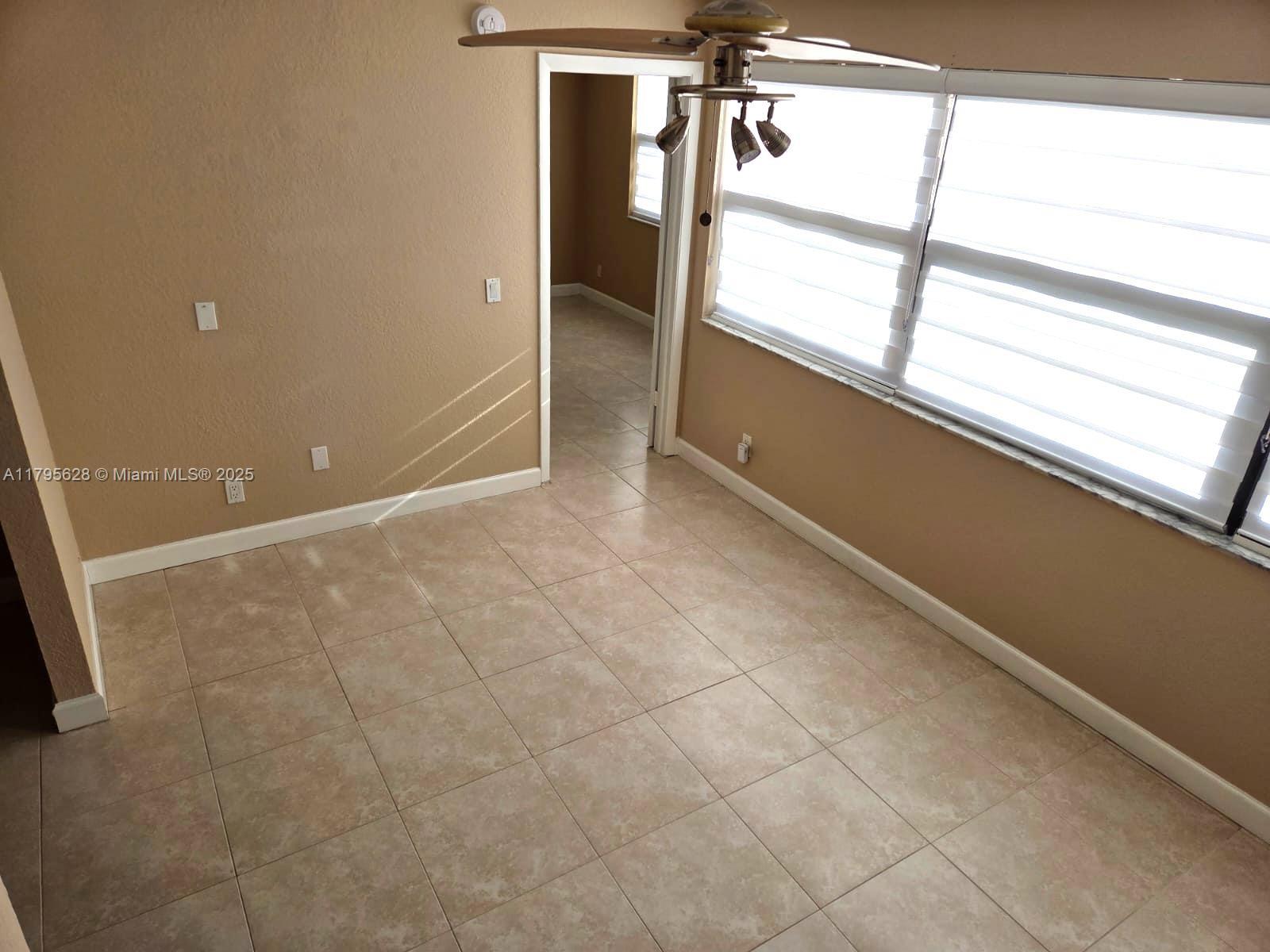 SUNRISE LAKES 174 CONDO - Residential