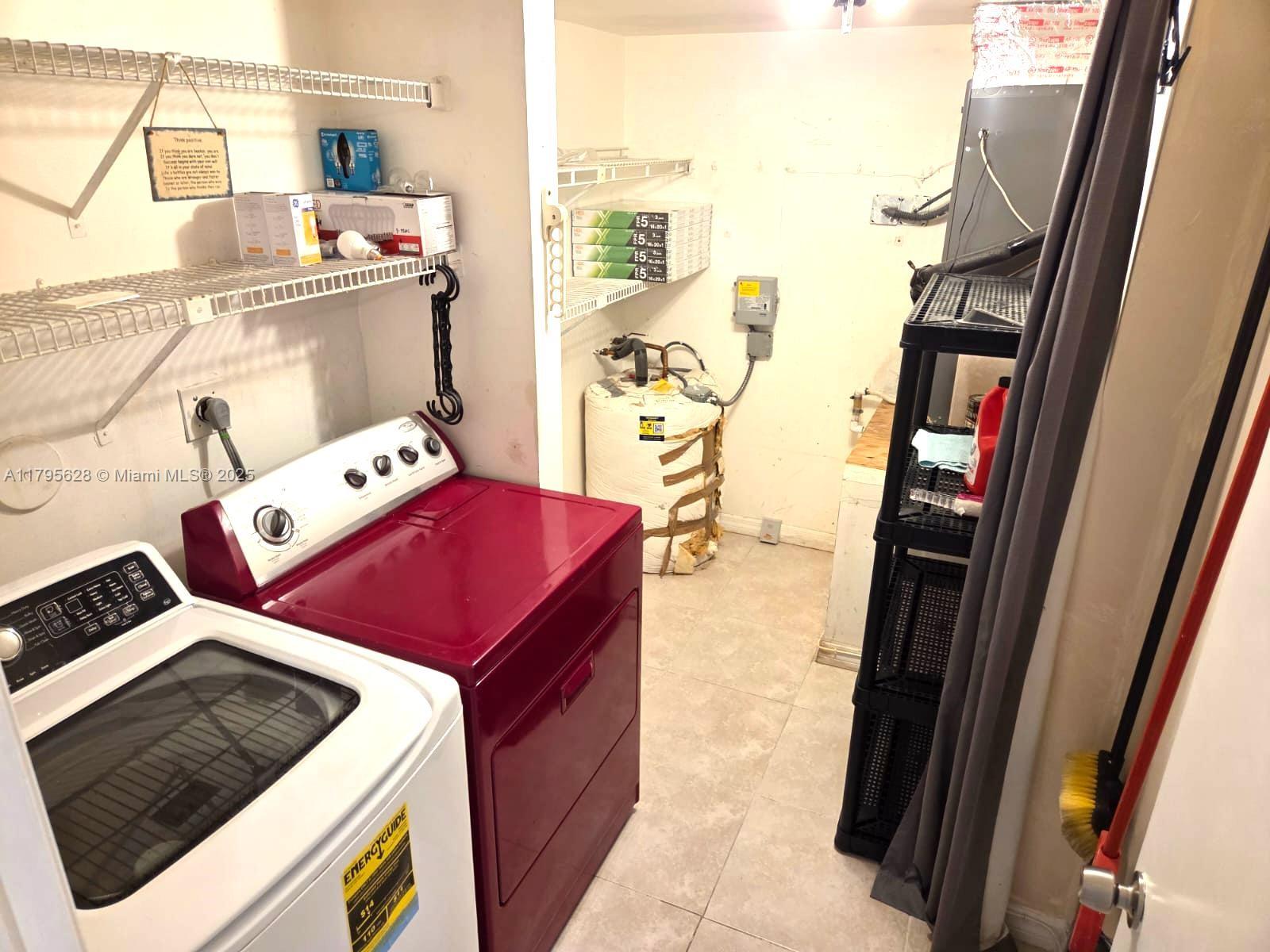 SUNRISE LAKES 174 CONDO - Residential