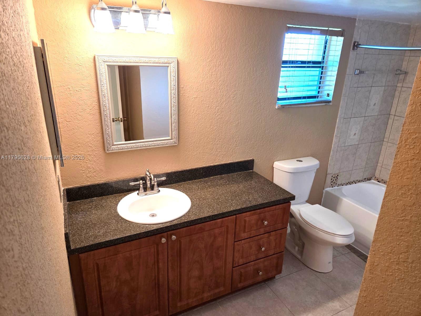 SUNRISE LAKES 174 CONDO - Residential