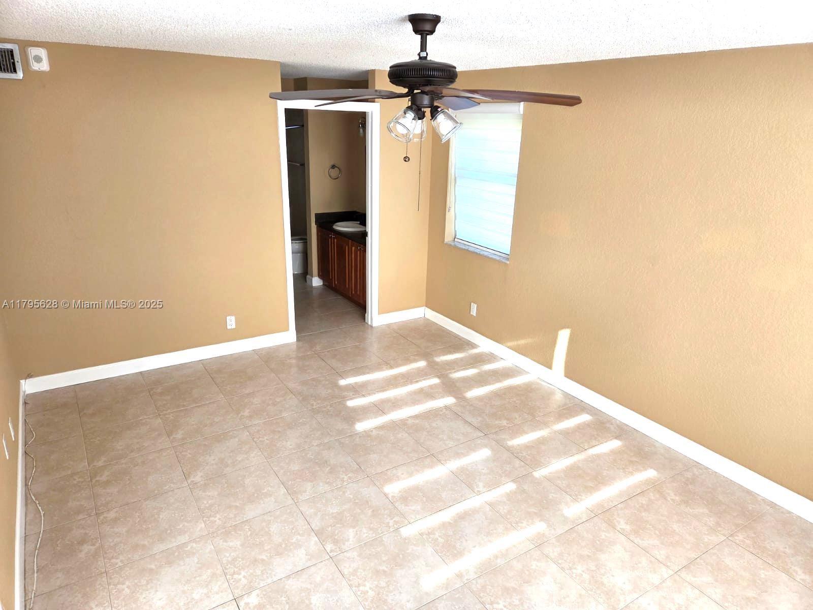 SUNRISE LAKES 174 CONDO - Residential