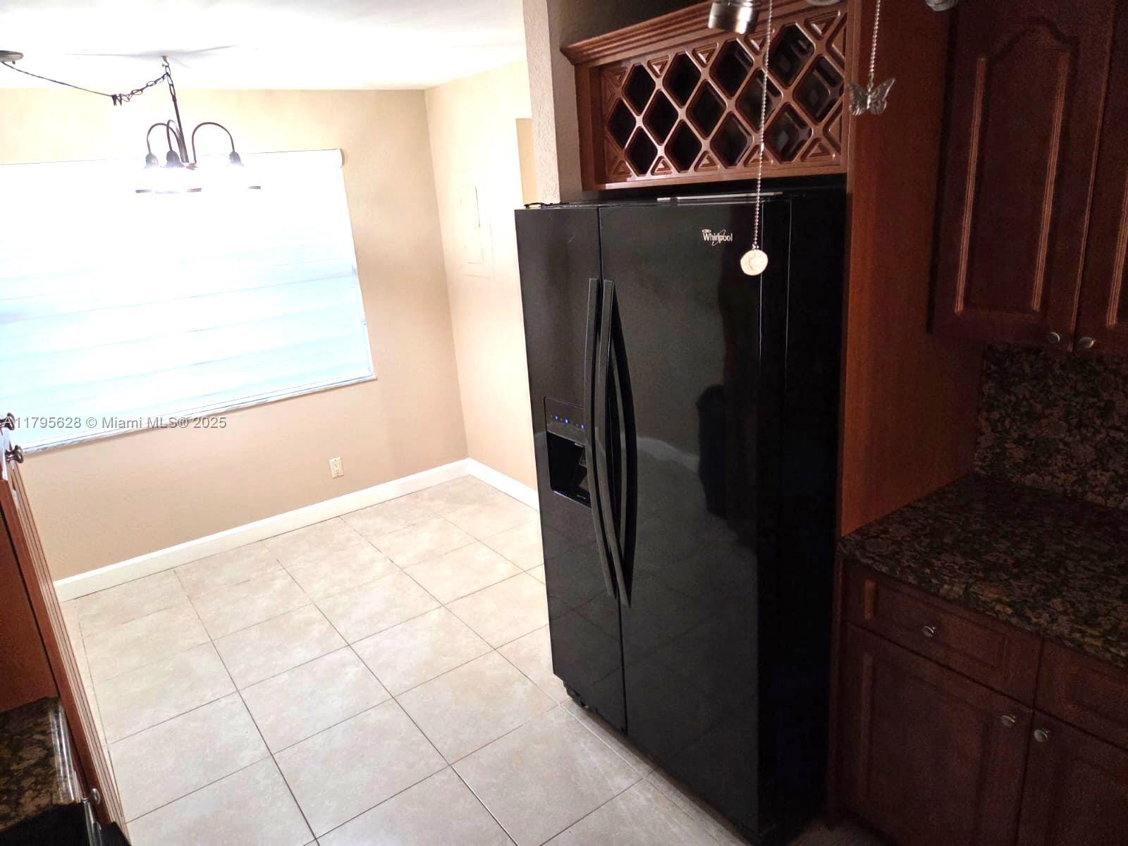 SUNRISE LAKES 174 CONDO - Residential