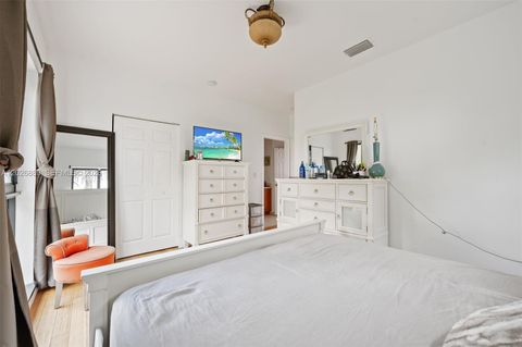 Tiny photo for 35351 SW 218th Ave, Homestead, FL 33034 (MLS # A12026889)