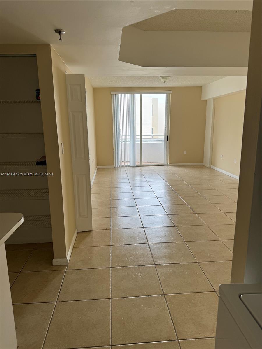 OCEAN 91 CONDO - Residential Lease