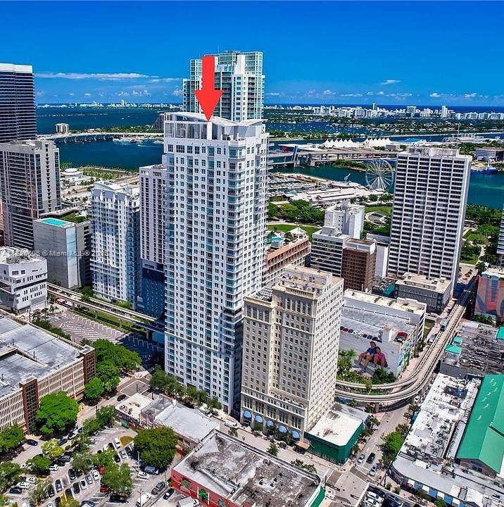 133 NE 2nd Ave 2515