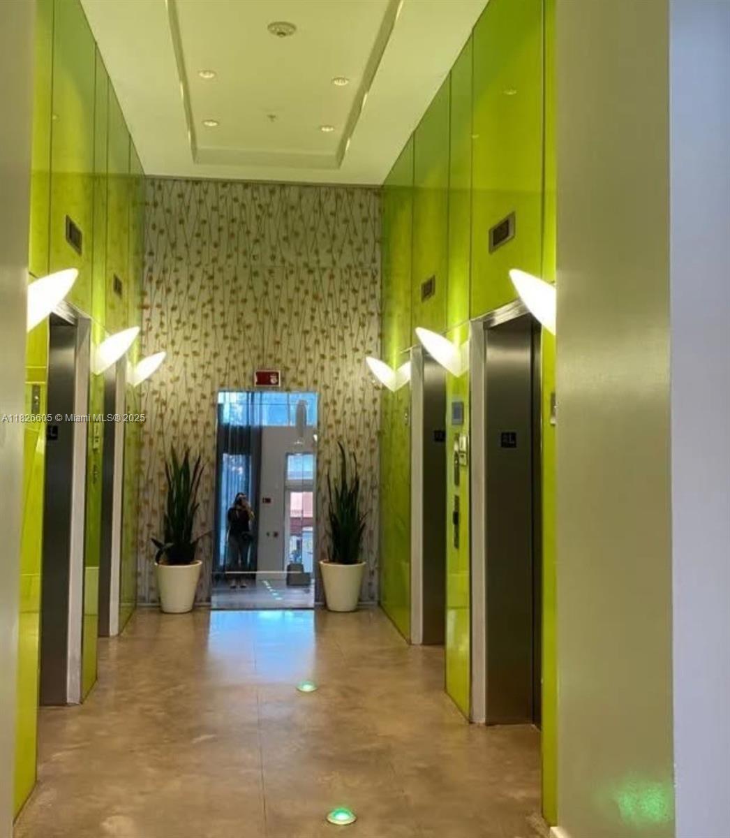 THE LOFT DOWNTOWN II COND - Residential