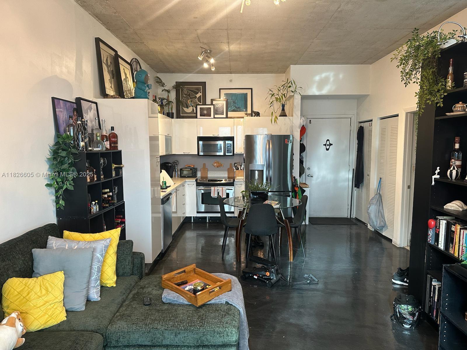 THE LOFT DOWNTOWN II COND - Residential