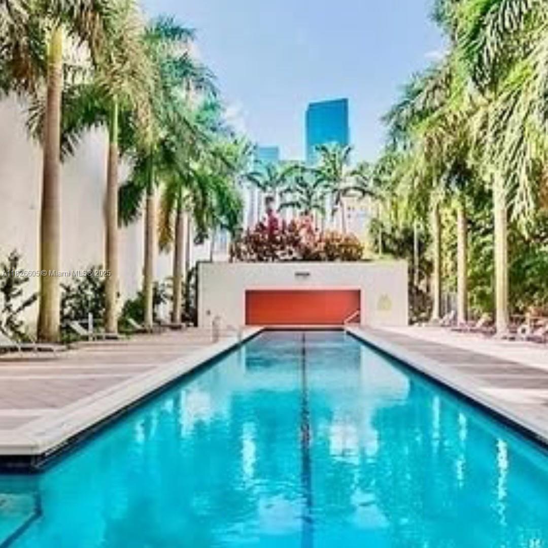 THE LOFT DOWNTOWN II COND - Residential