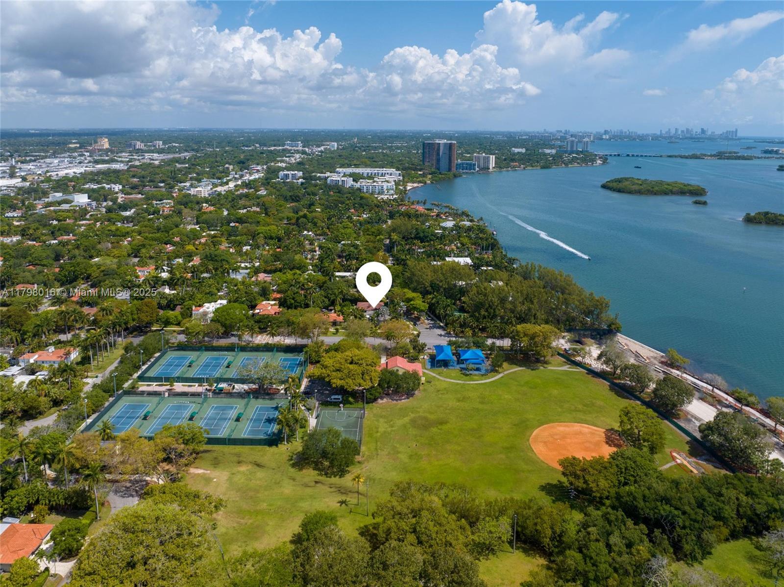 5550 N Bayshore Dr