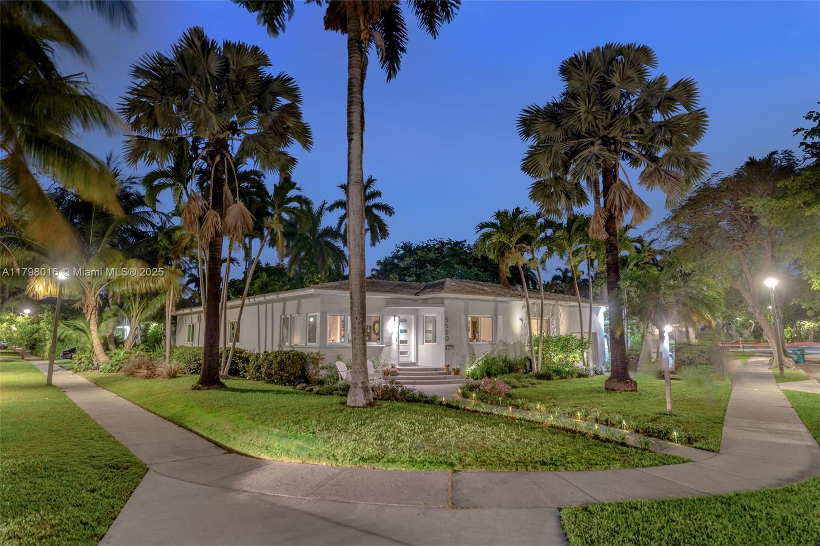 Property for Sale at 5550 N Bayshore Dr, Miami, Broward County, Florida - Bedrooms: 3 
Bathrooms: 3  - $2,550,000