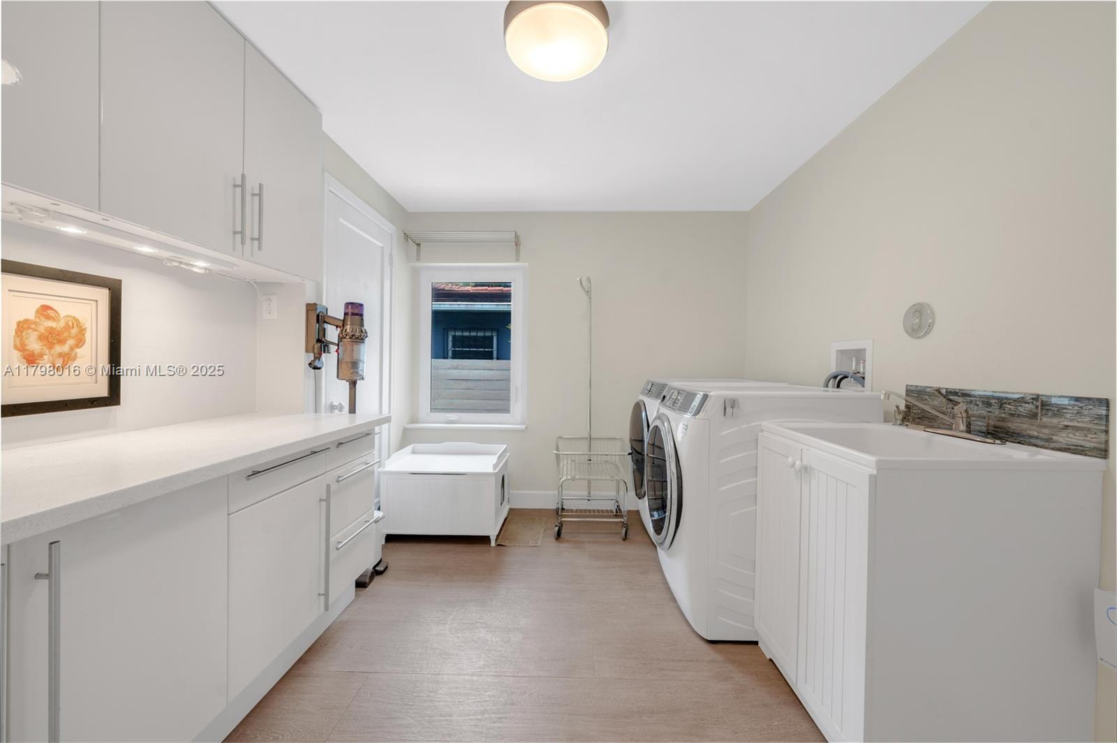 BAYSHORE UNIT NO 3 - Residential