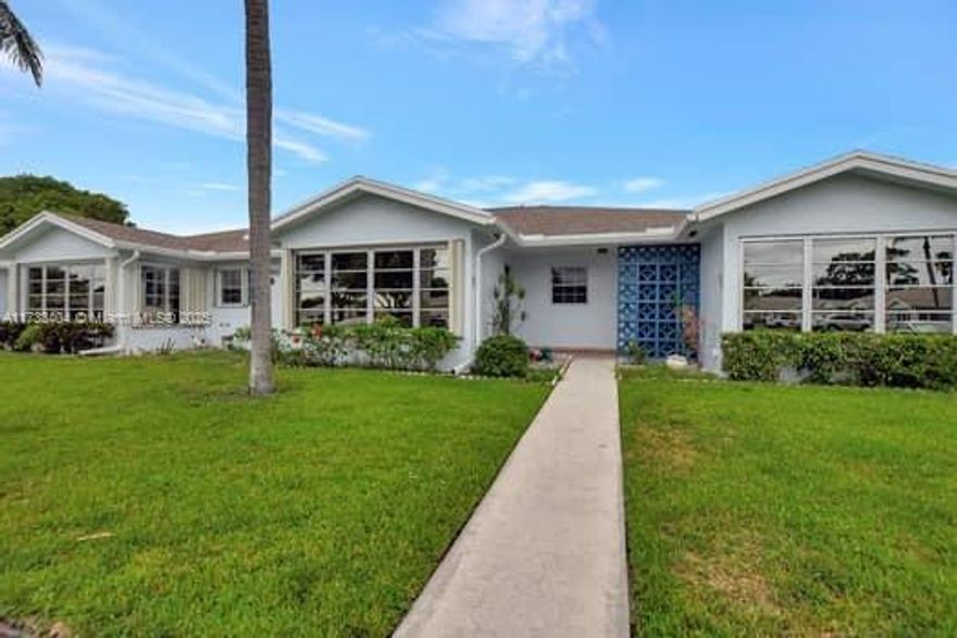 JUST REDUCED. BEAUTIFUL ONE STORY VILLA IN PRIME DELRAY BEACH LOCATION. LAMINATE WOOD FLOOR THROUGHOUT THE LIVING AREA. OPEN FLOOR PLAN WITH A NICE SIZE FLORIDA ROOM. BRIGHT VILLA. A/C IS 2017 WHITE NEUTRAL KITCHEN. ACCORDIAN SHUTTERS FOR HURRICANE PROTECTION. VERY CLEAN UNIT. HIGH POINT WEST IS CLOSE TO DOWNTOWN DELRAY, BEACHES, SHOPPING AND MUCH MORE. LAUNDRY ROOM FOR 4 UNITS. LARGE BEDROOM WITH TWO WALK IN CLOSETS.
