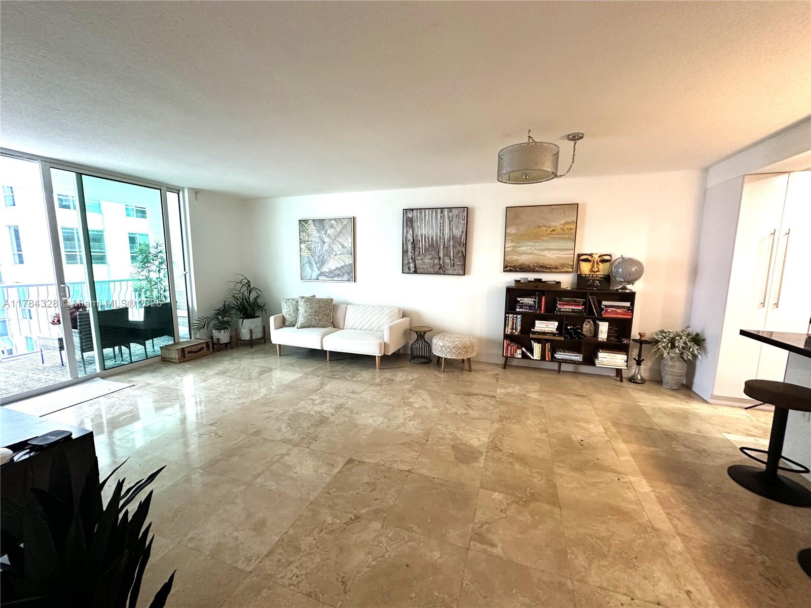 1200 Brickell Bay Dr 3620