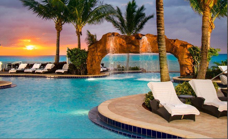 TRUMP INTERNATIONAL SONES - Residential