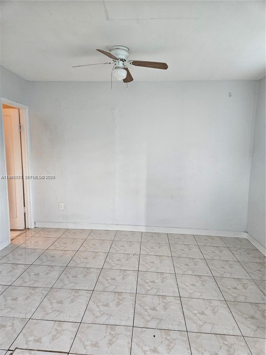 BISCAYNE SHORES CORR PLAT - Residential Lease