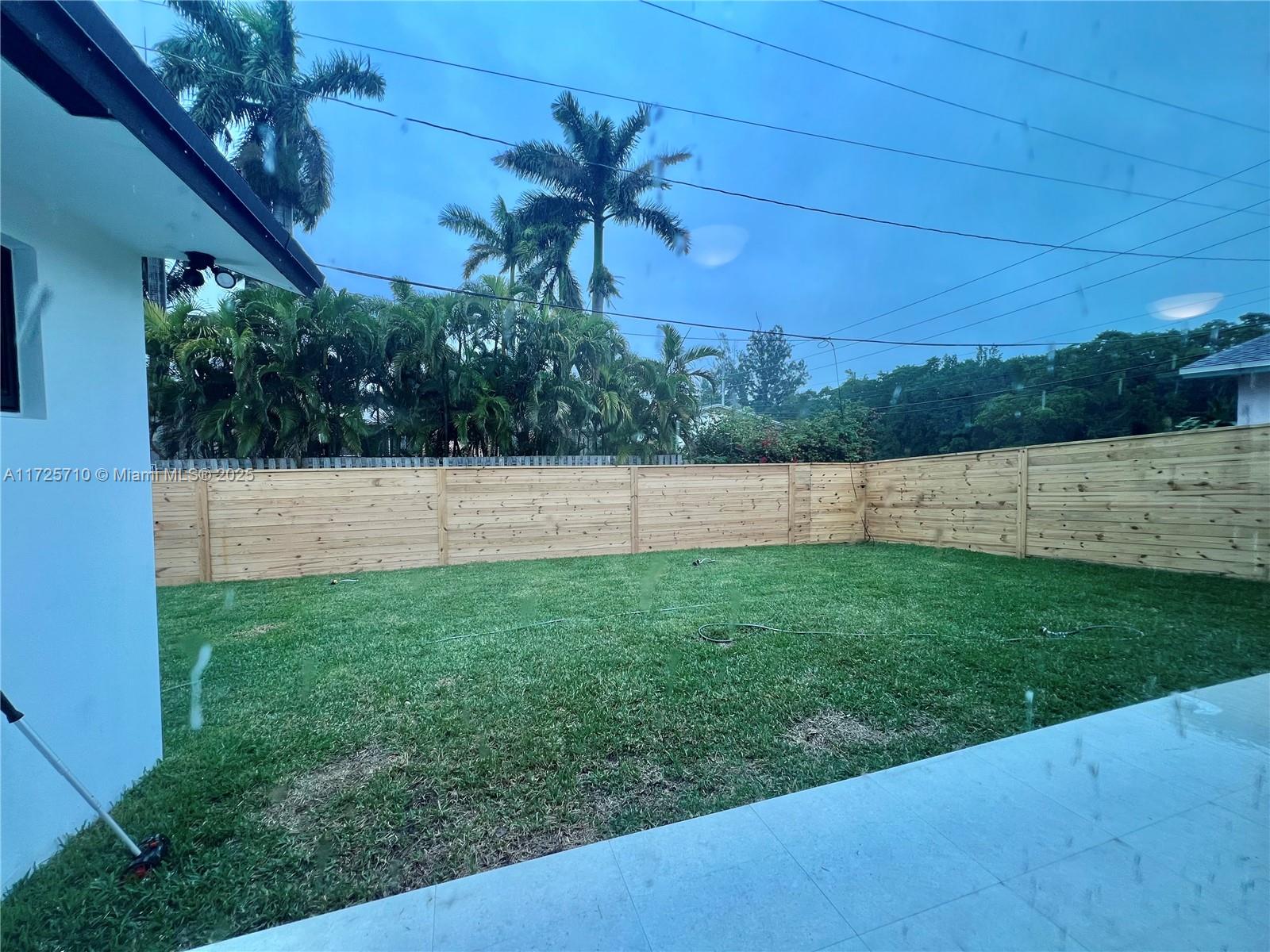 PALM GARDENS - Residential