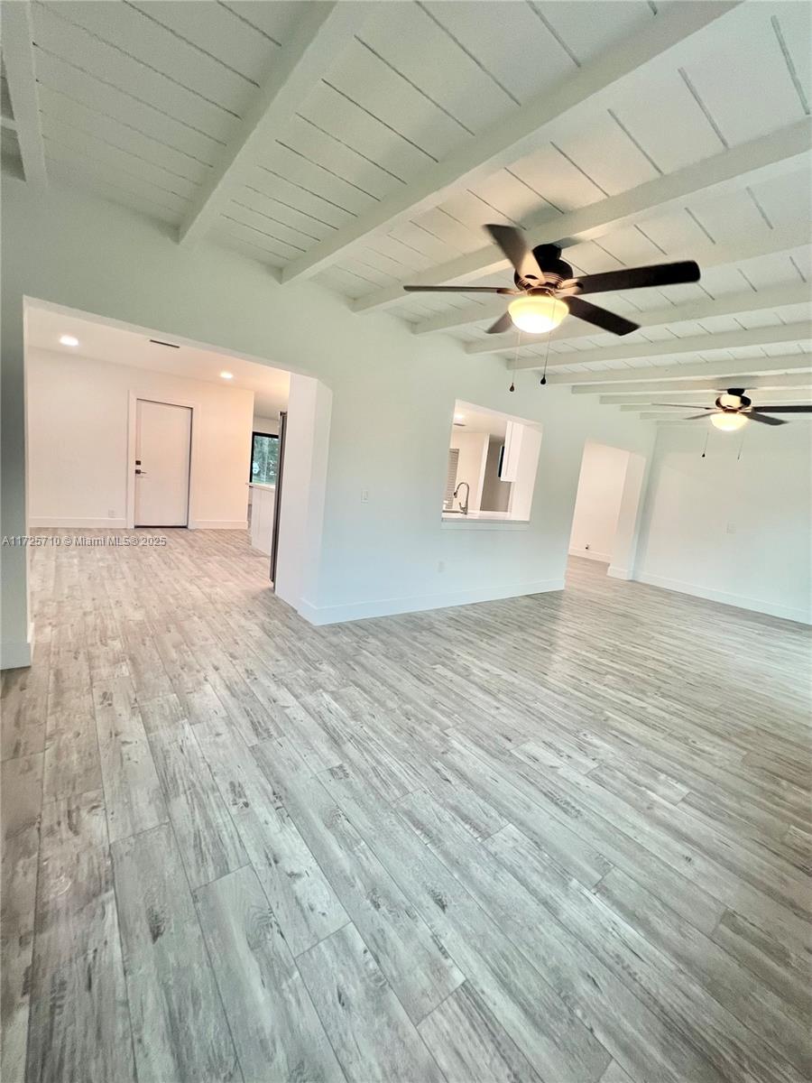 PALM GARDENS - Residential