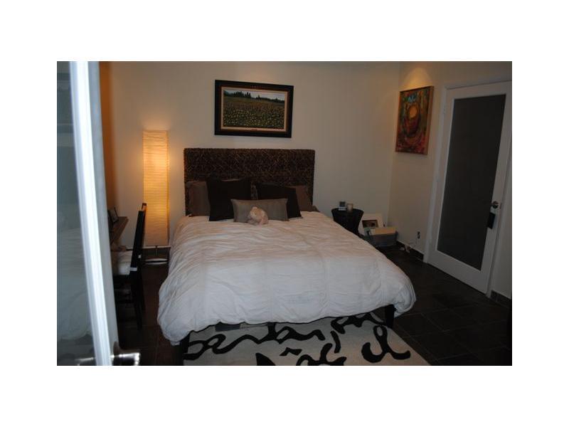 VILLA REGINA CONDO - Residential Lease