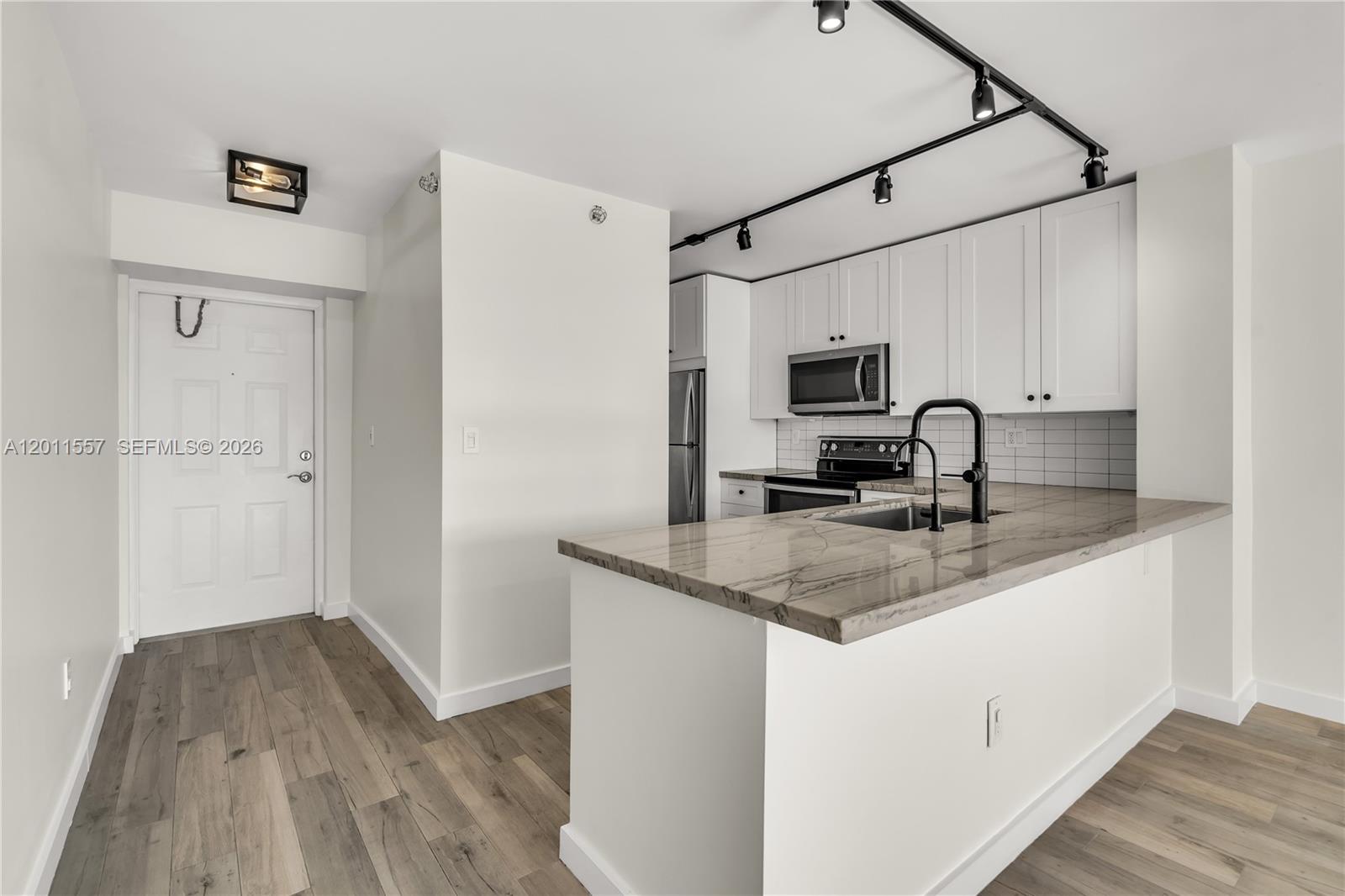 1401 Bay Rd 407