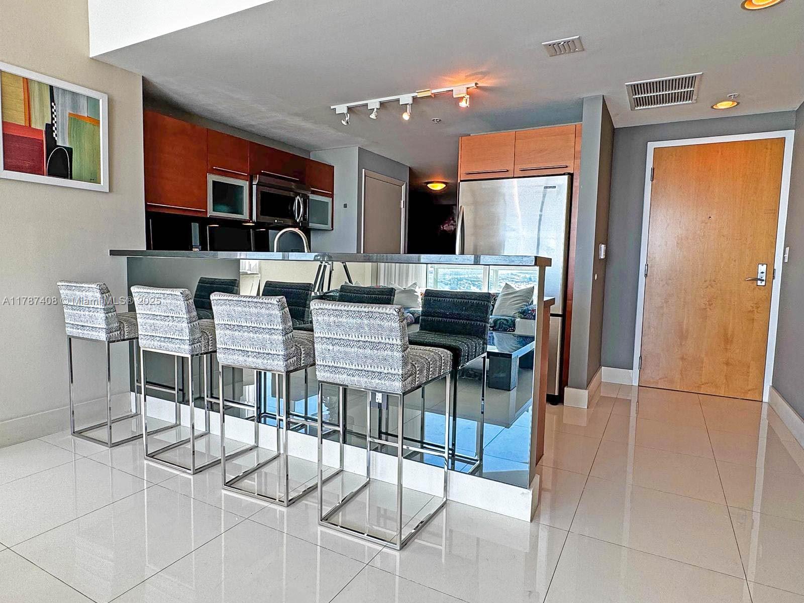 244 Biscayne Blvd 3503