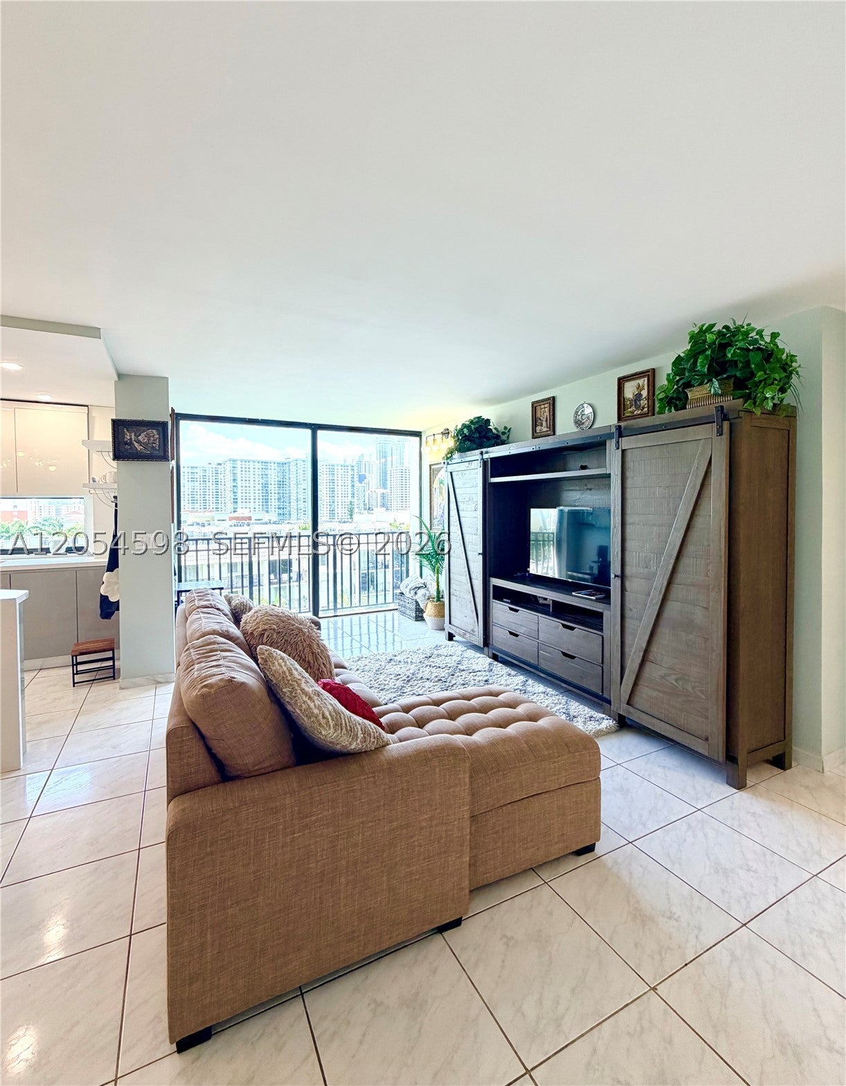 17021 N Bay Rd 802