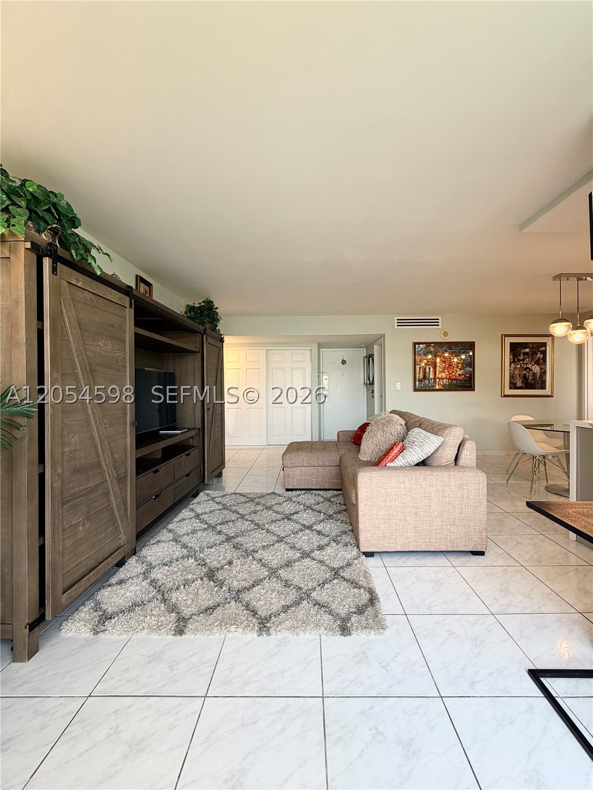 17021 N Bay Rd 802