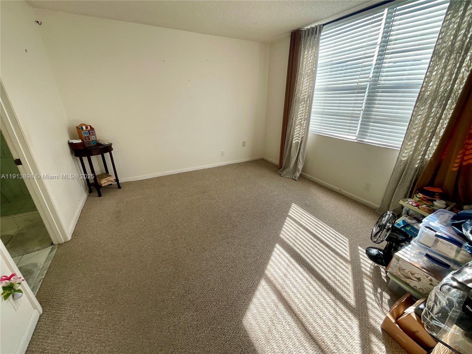 8 OF PALM SPRINGS 2 CONDO - Residential