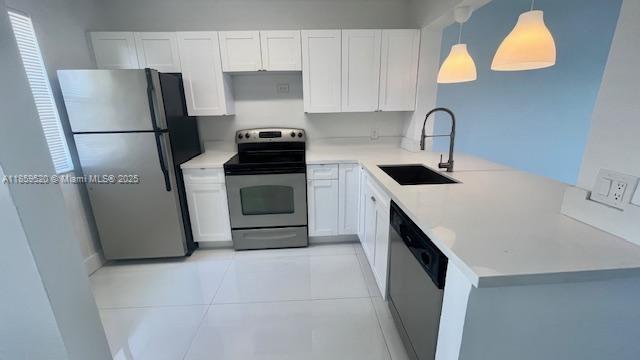 VILLAS AT LAKEVIEW CONDO - Residential Lease